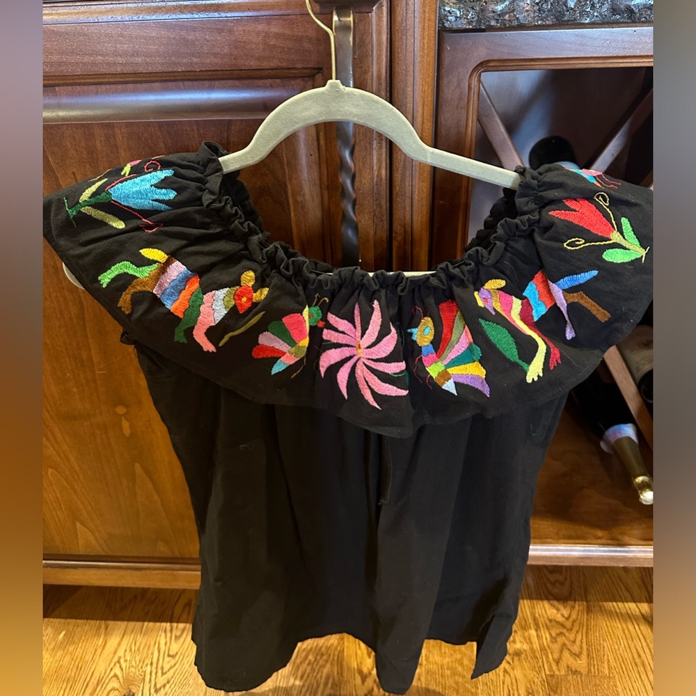 Nativa Hand Embroidered Off The Shoulder Top